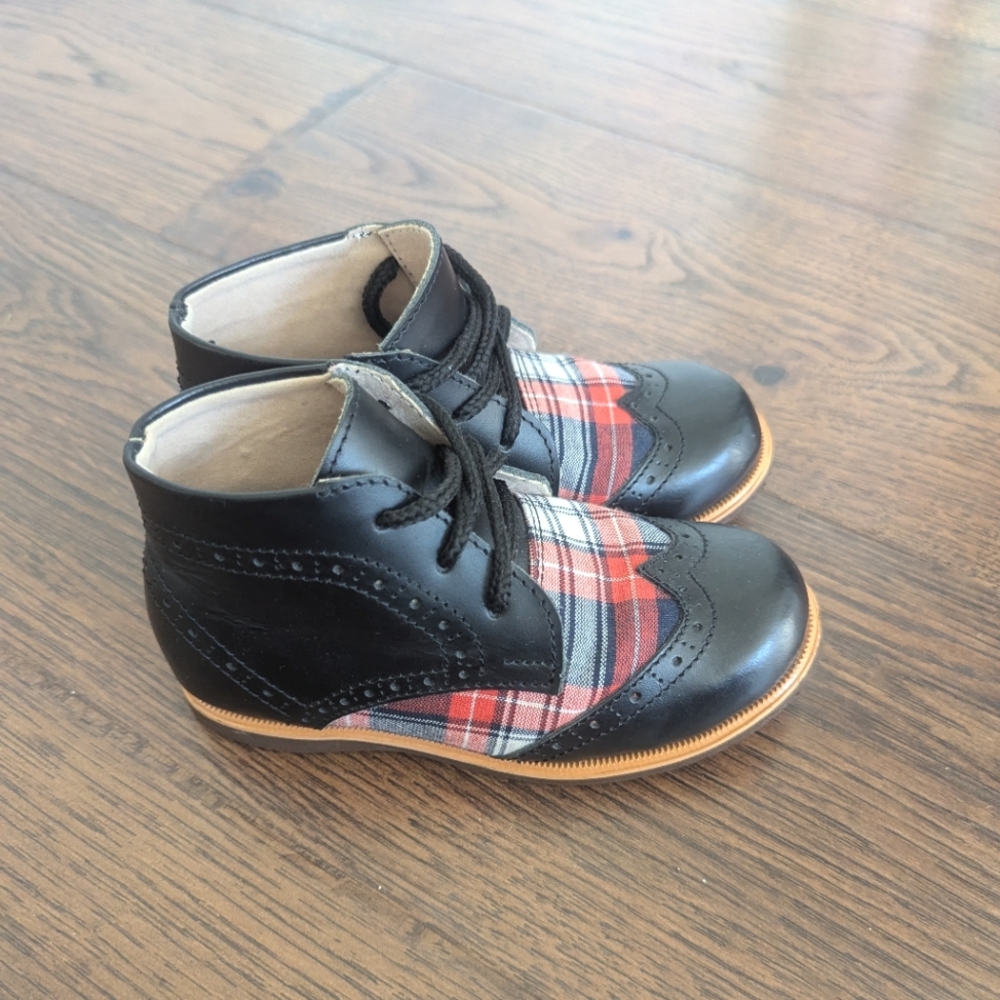 Humble Soles Leather Oxford Style Shoes Loafers Black Red Plaid Size 27 Size 10
